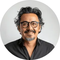 Expert Team Members to Support You - 足球世界杯